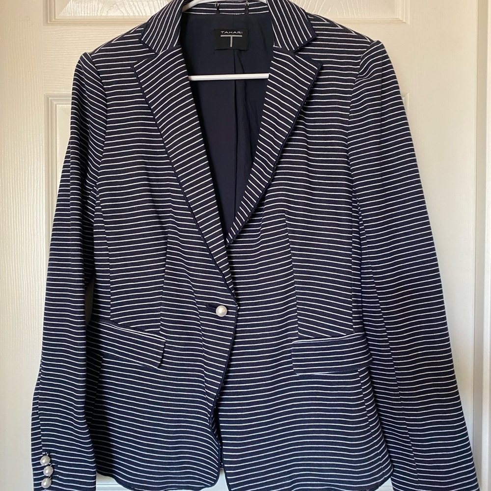 Tahari Blue and White Striped Blazer Structured Fit